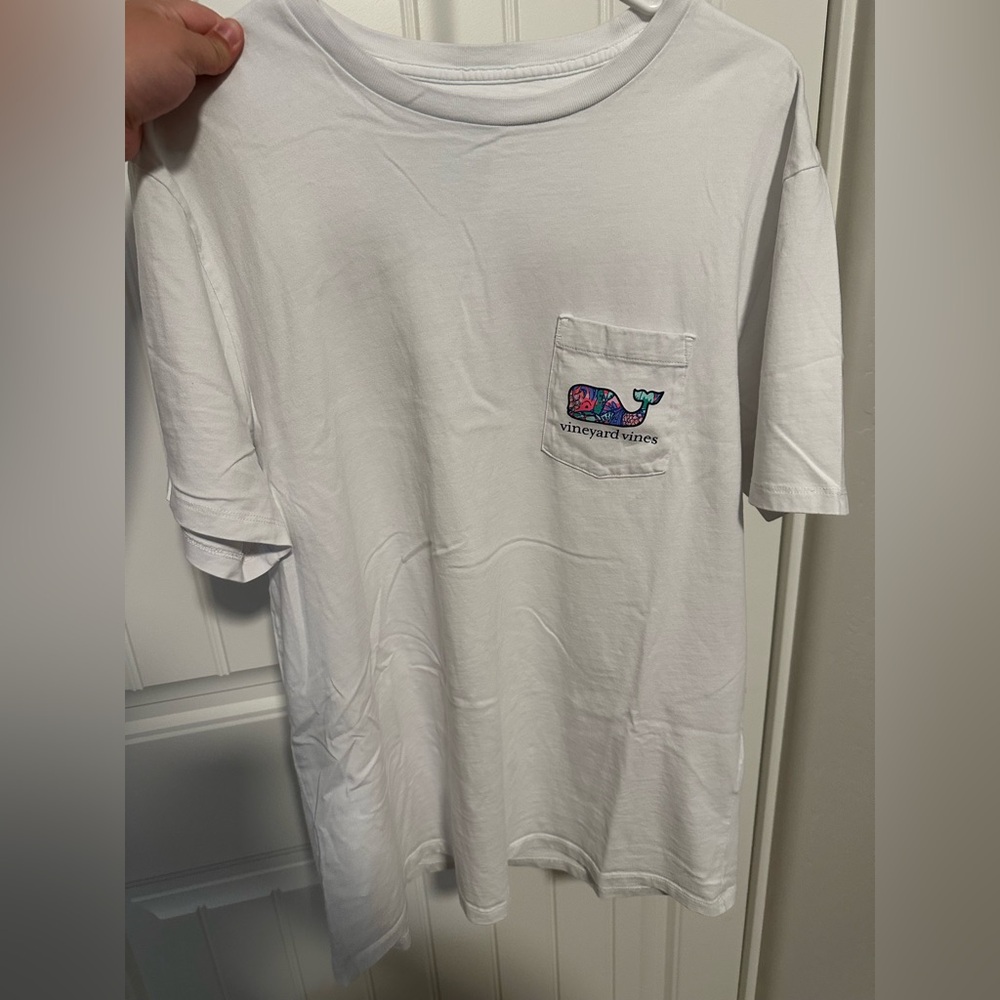 VV Tee - Picture 2 of 2